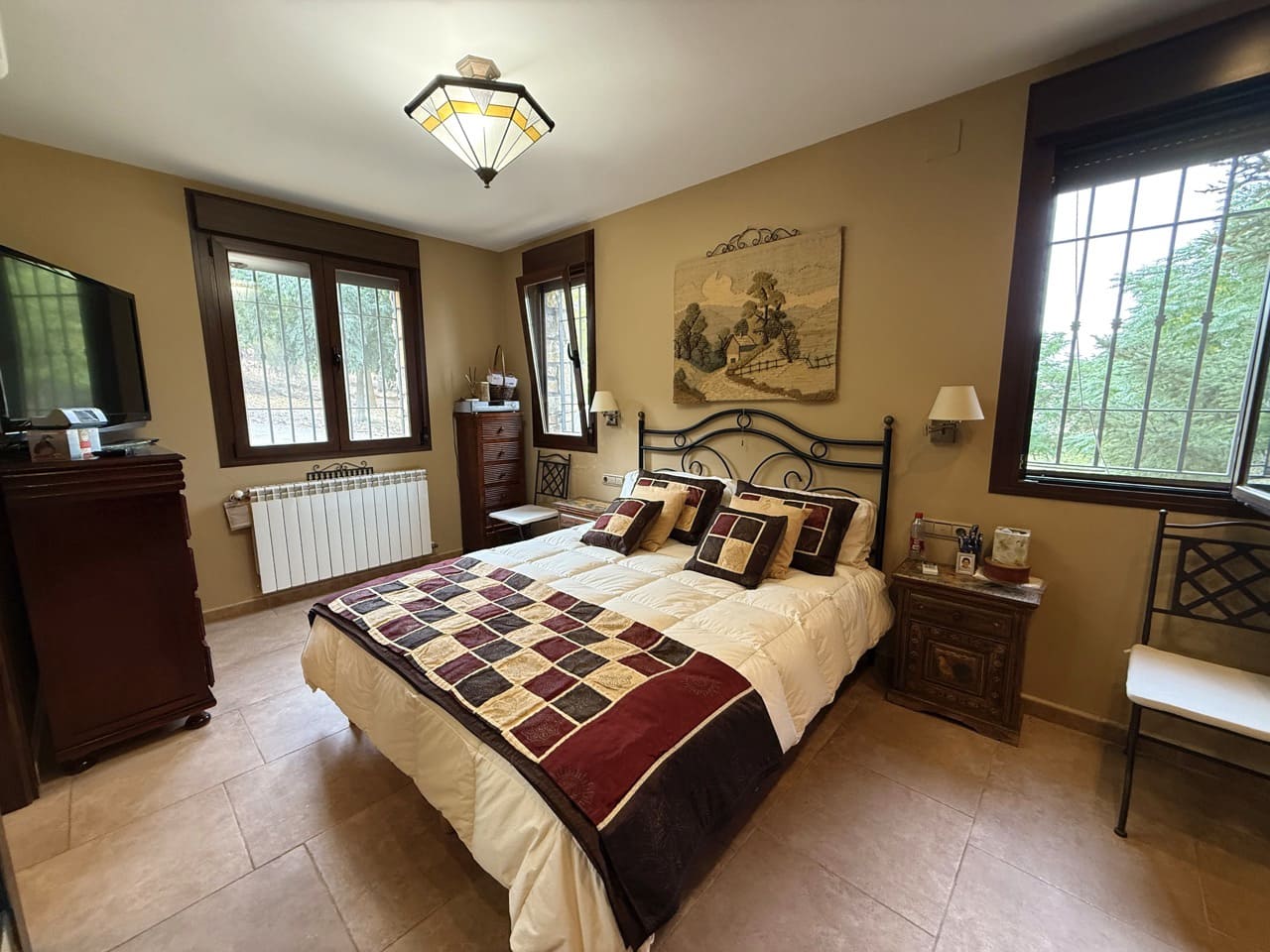 6 soveværelse Finca/Landehus til salg i Colomera med swimmingpool garage - € 1.500.000 (Ref: 9243468)