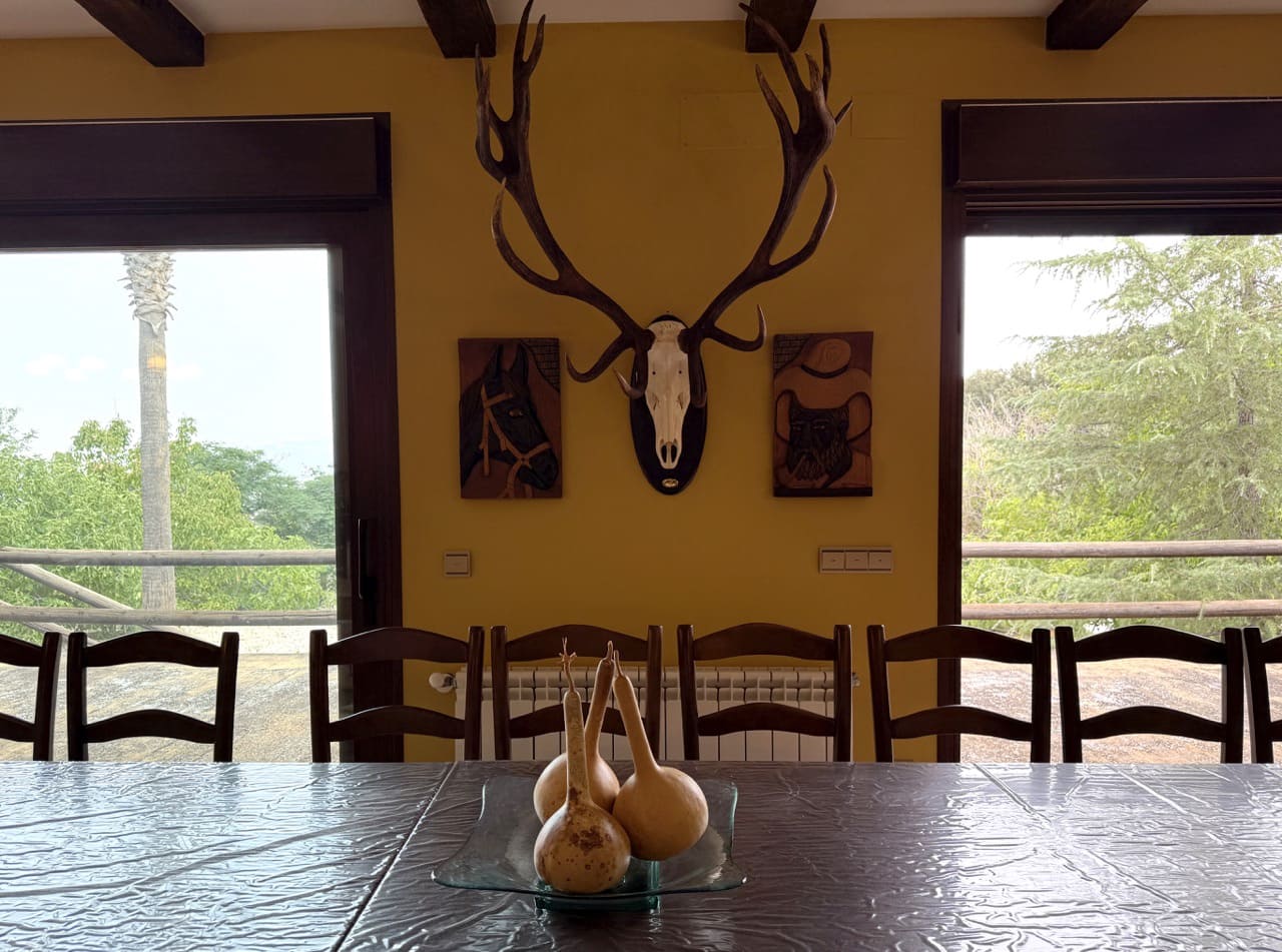 6 soveværelse Finca/Landehus til salg i Colomera med swimmingpool garage - € 1.500.000 (Ref: 9243468)