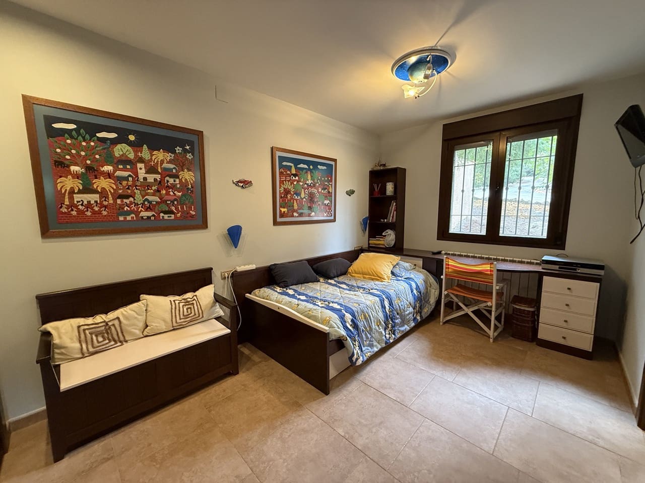 6 soveværelse Finca/Landehus til salg i Colomera med swimmingpool garage - € 1.500.000 (Ref: 9243468)