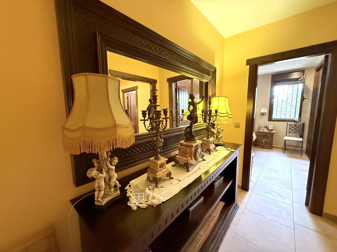 6 soveværelse Finca/Landehus til salg i Colomera med swimmingpool garage - € 1.500.000 (Ref: 9243468)