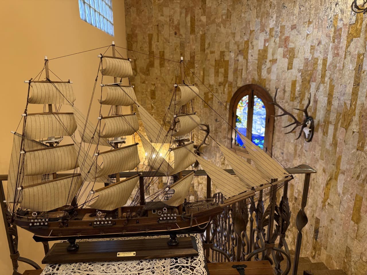 6 soveværelse Finca/Landehus til salg i Colomera med swimmingpool garage - € 1.500.000 (Ref: 9243468)