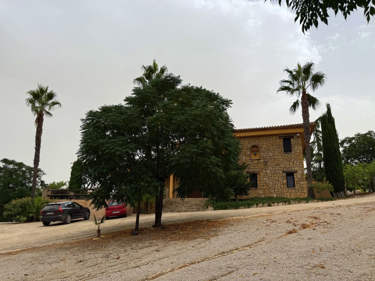 6 soveværelse Finca/Landehus til salg i Colomera med swimmingpool garage - € 1.500.000 (Ref: 9243468)