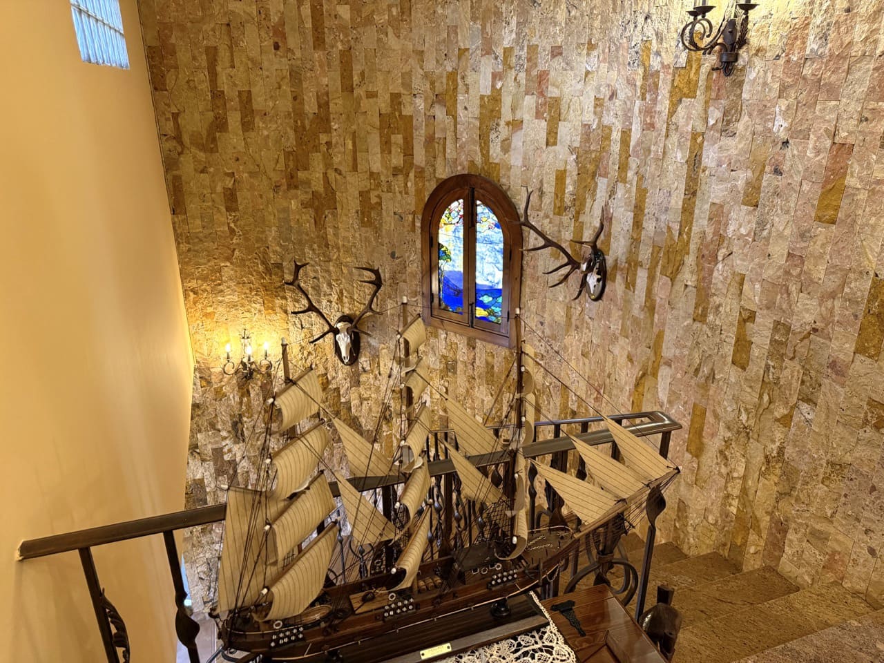 6 soveværelse Finca/Landehus til salg i Colomera med swimmingpool garage - € 1.500.000 (Ref: 9243468)