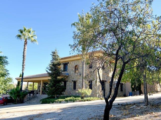 6 bedroom Finca/Country House for sale in Colomera with pool garage - € 1,500,000 (Ref: 9243468)