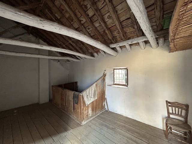 4 soveværelse Byhus til salg i Colomera - € 79.000 (Ref: 9285707)