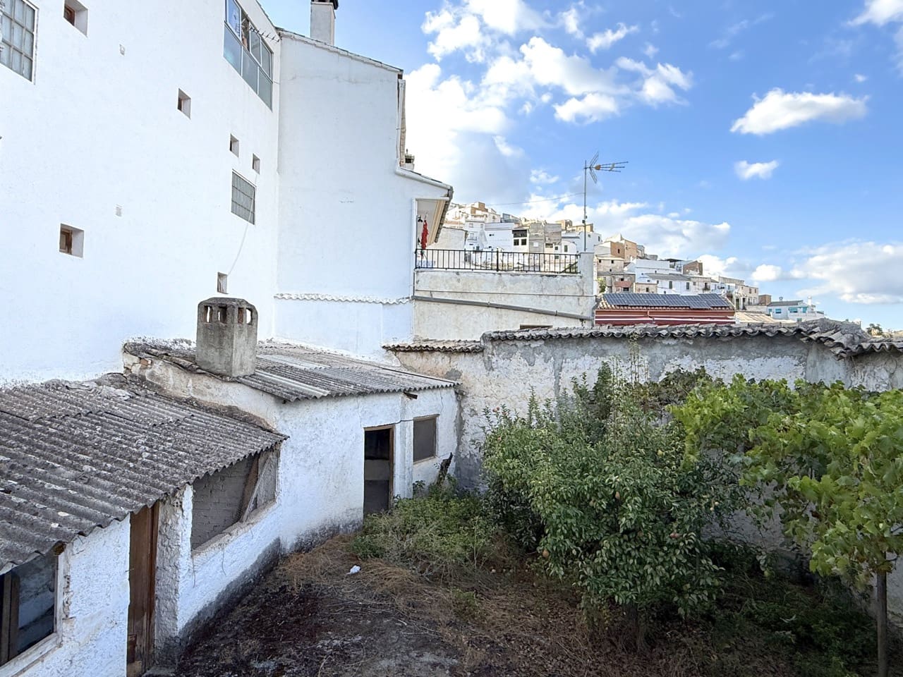 4 soveværelse Byhus til salg i Colomera - € 79.000 (Ref: 9285707)