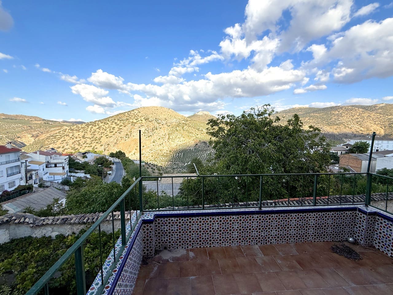 4 soveværelse Byhus til salg i Colomera - € 79.000 (Ref: 9285707)