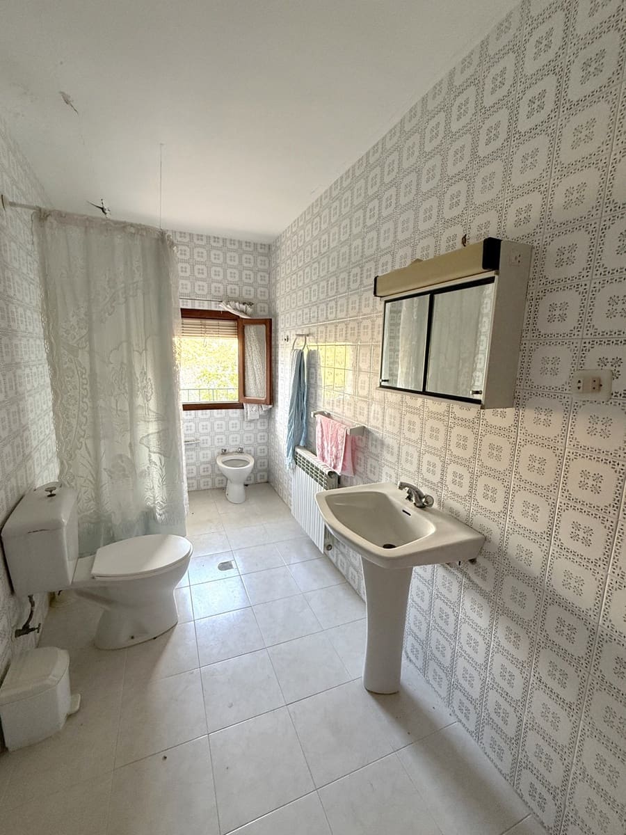 4 soveværelse Byhus til salg i Colomera - € 79.000 (Ref: 9285707)