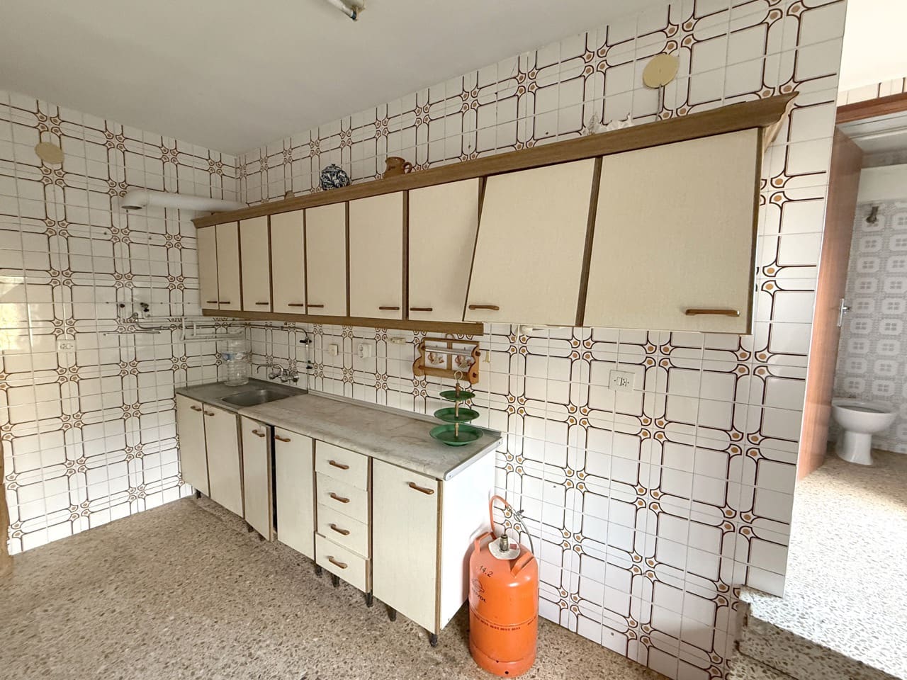 4 soveværelse Byhus til salg i Colomera - € 79.000 (Ref: 9285707)