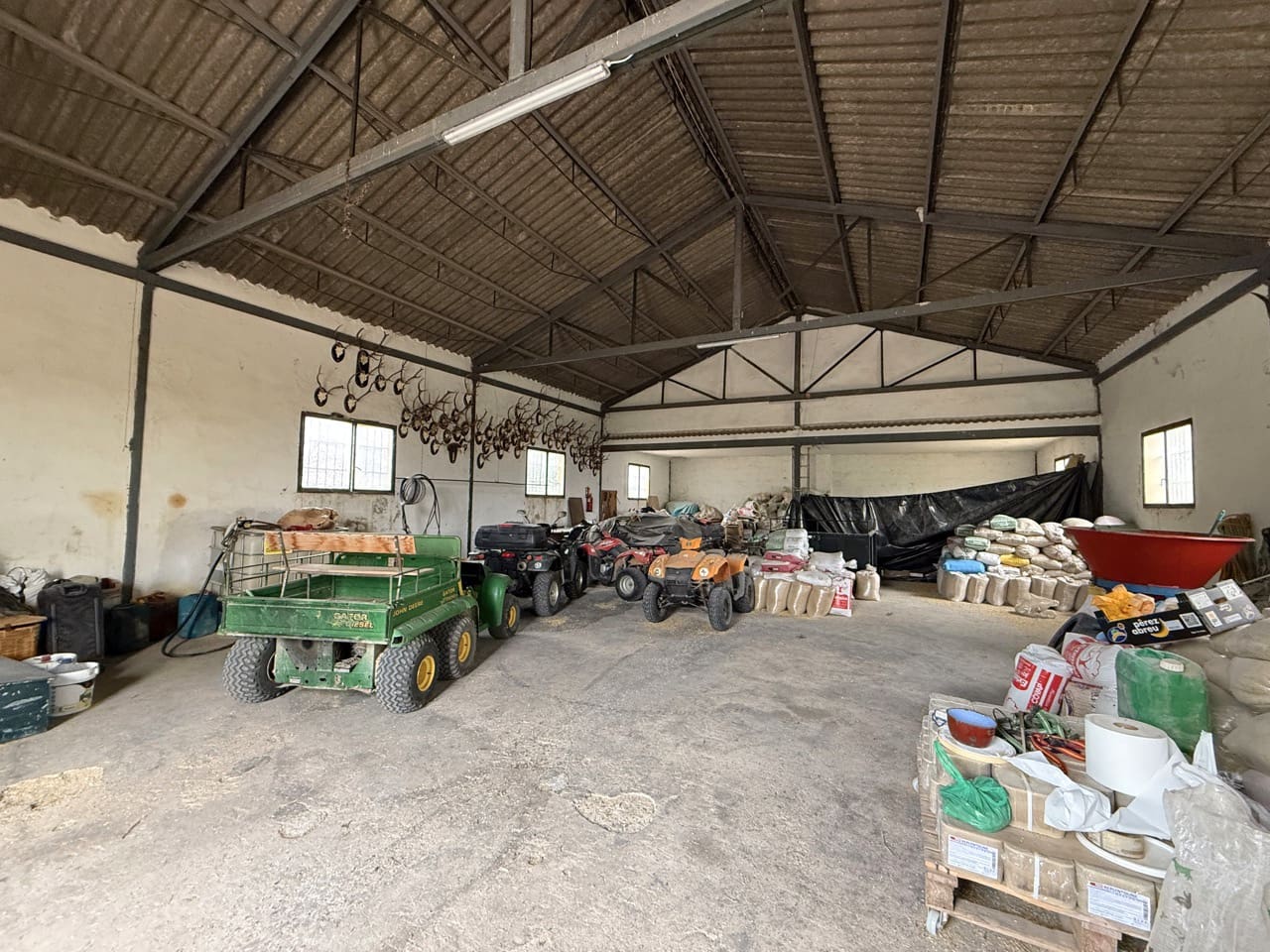 9 sypialnia Finka/Dom wiejski na sprzedaż w Puebla de Don Fadrique z basenem garażem - 7 200 000 € (Ref: 9393478)