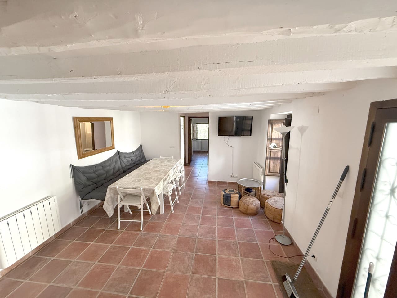 9 bedroom Guesthouse/B & B for sale in Montefrio with garage - € 375,000 (Ref: 9395397)