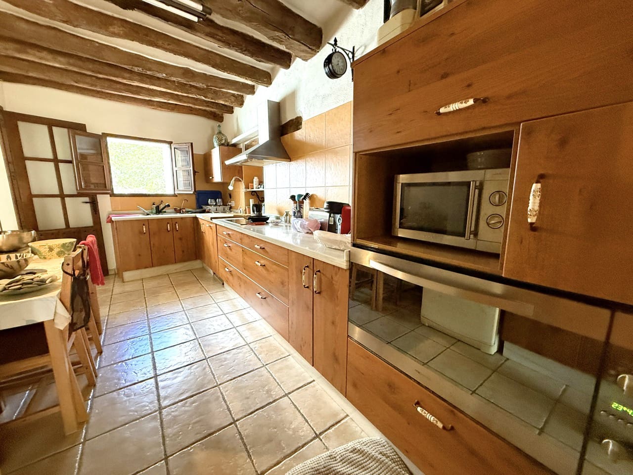 9 bedroom Guesthouse/B & B for sale in Montefrio with garage - € 375,000 (Ref: 9395397)