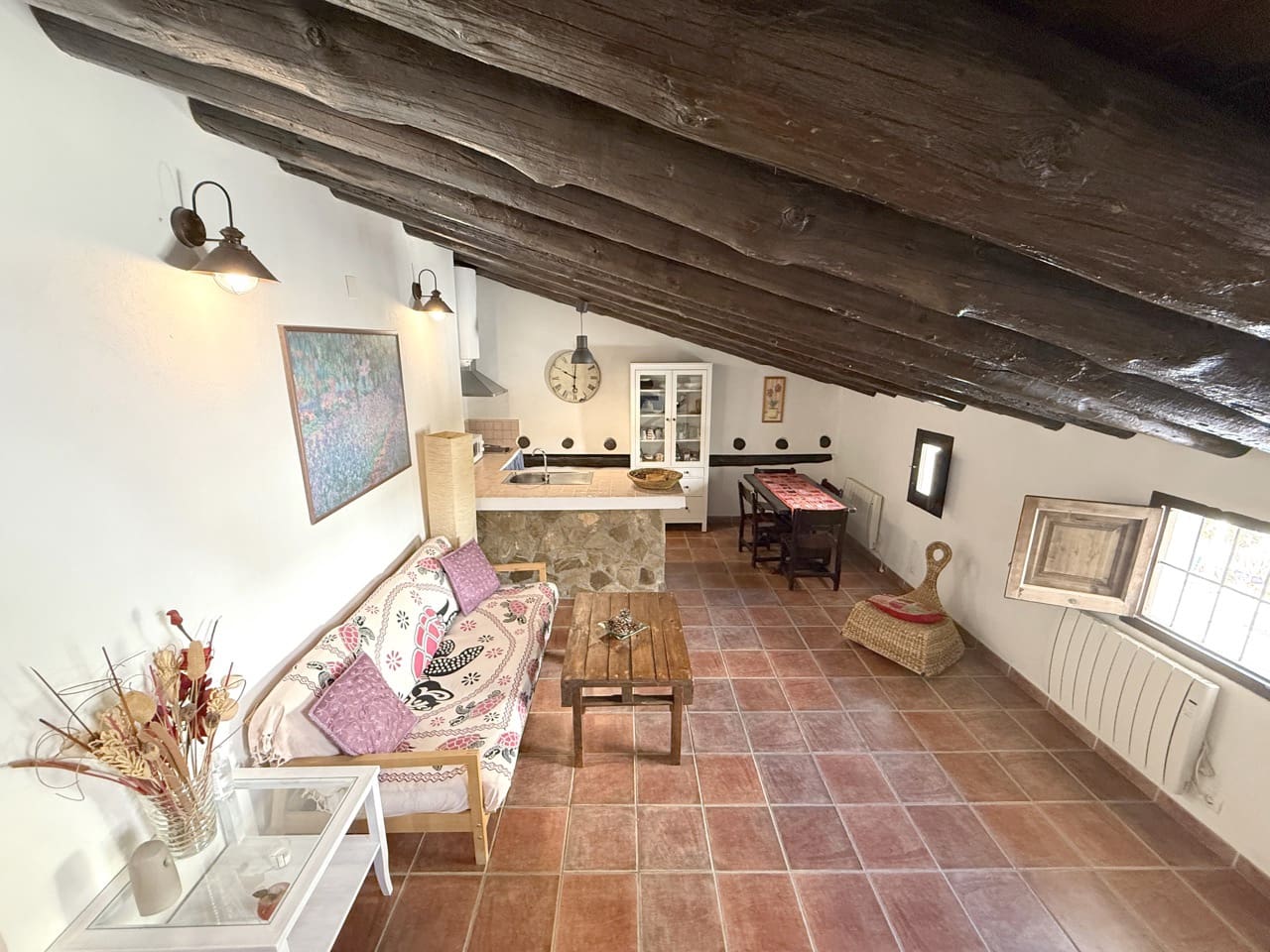 9 bedroom Guesthouse/B & B for sale in Montefrio with garage - € 375,000 (Ref: 9395397)