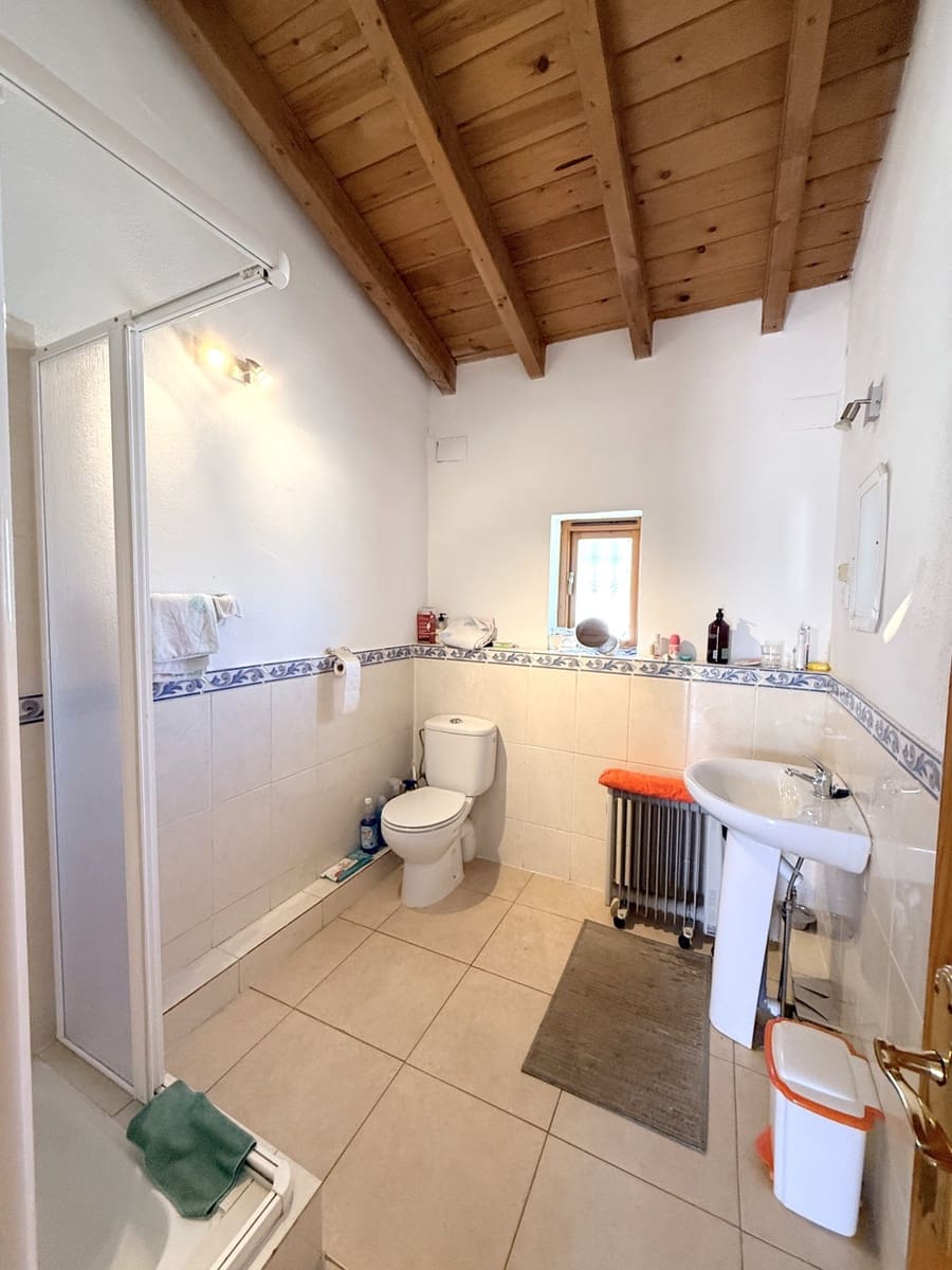 8 sovrum Gästhus/B & B till salu i Caniles med pool - 160 000 € (Ref: 9632635)