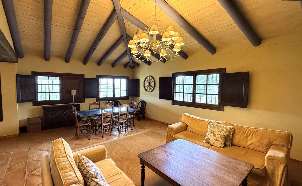 7 slaapkamer Finca/Landhuis te koop in Jimena de la Frontera met garage - € 5.500.000 (Ref: 9632688)