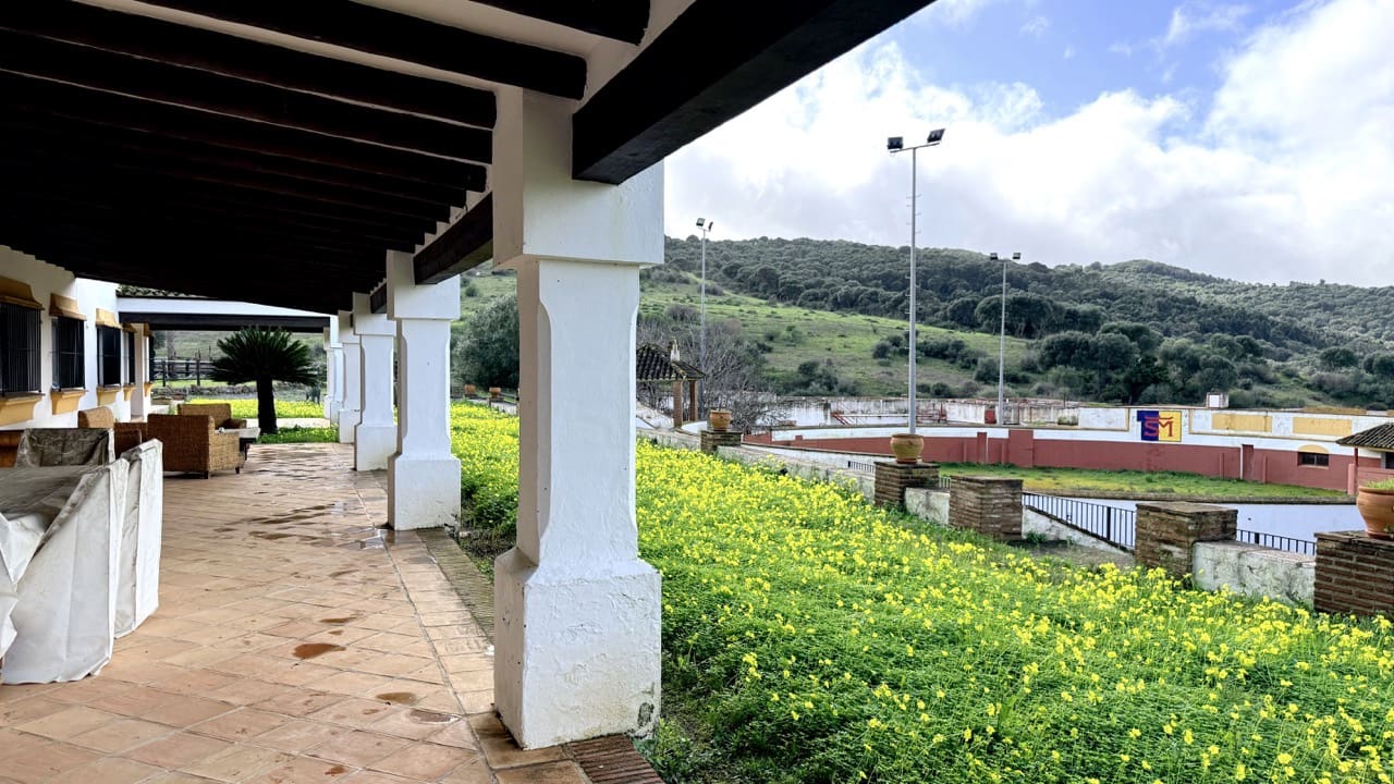 7 slaapkamer Finca/Landhuis te koop in Jimena de la Frontera met garage - € 5.500.000 (Ref: 9632688)