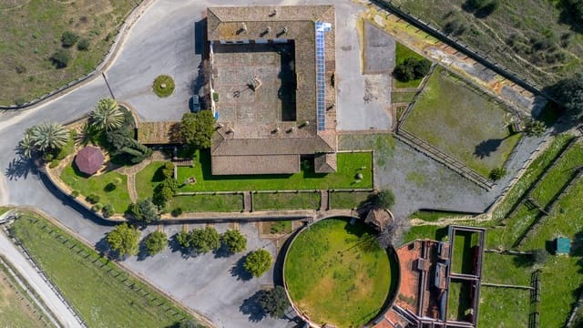 7 slaapkamer Finca/Landhuis te koop in Jimena de la Frontera met garage - € 5.500.000 (Ref: 9632688)