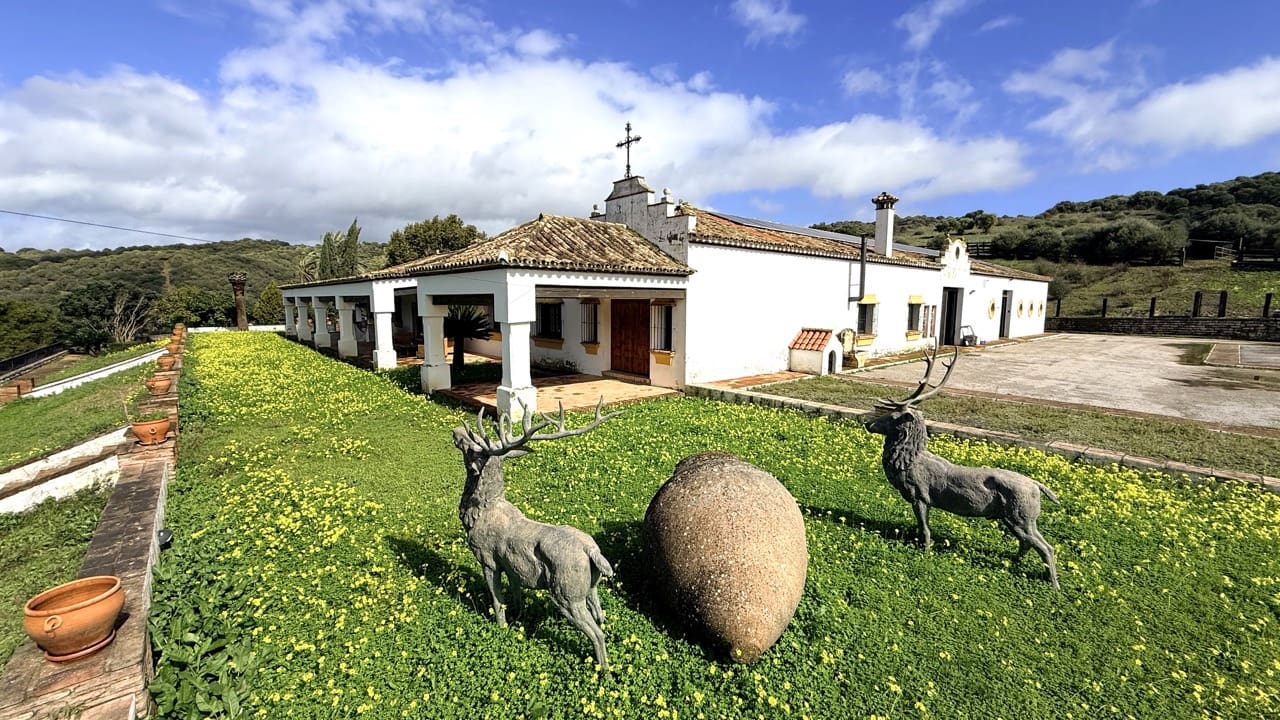 7 slaapkamer Finca/Landhuis te koop in Jimena de la Frontera met garage - € 5.500.000 (Ref: 9632688)