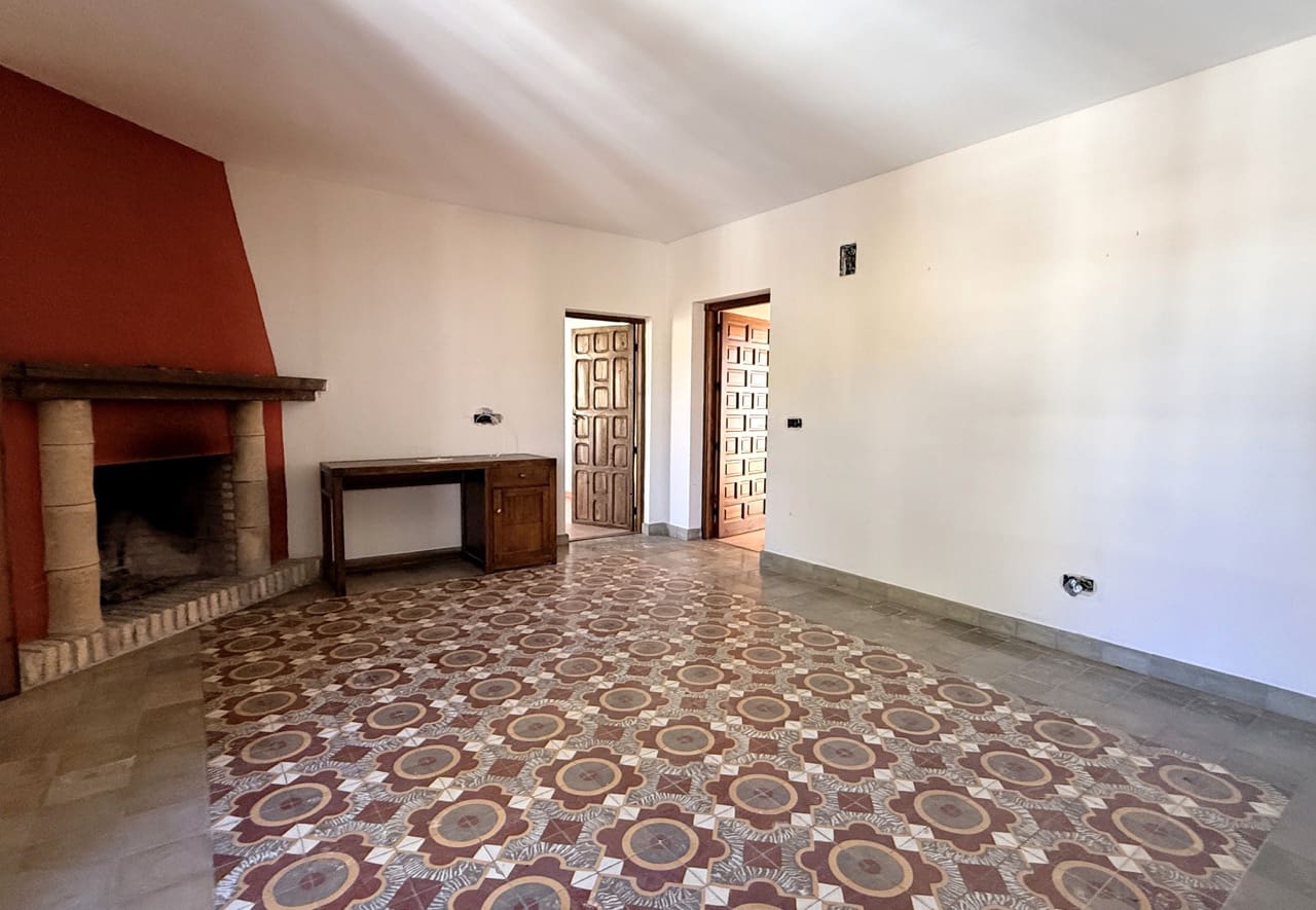 26 Zimmer Hotel zu verkaufen in Zuheros mit Pool Garage - 950.000 € (Ref: 9700169)