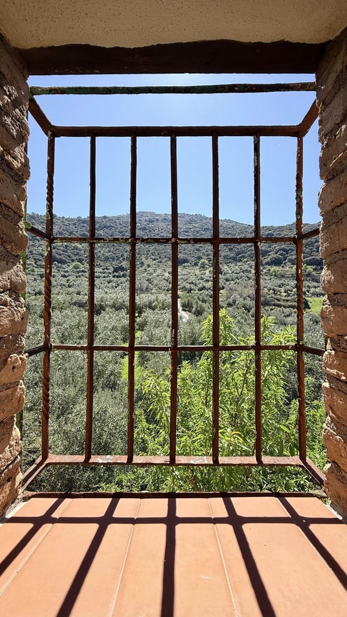 26 Zimmer Hotel zu verkaufen in Zuheros mit Pool Garage - 950.000 € (Ref: 9700169)