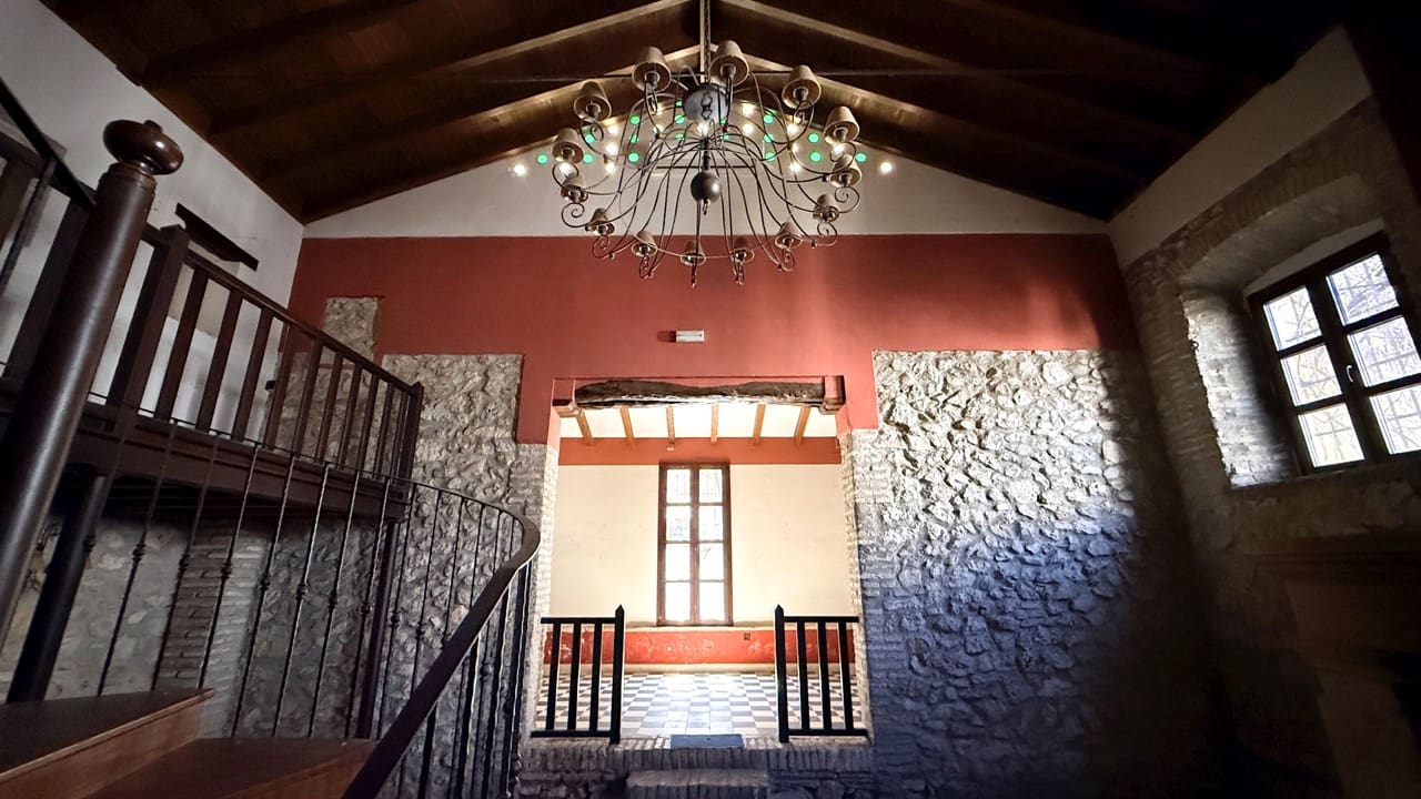 26 Zimmer Hotel zu verkaufen in Zuheros mit Pool Garage - 950.000 € (Ref: 9700169)