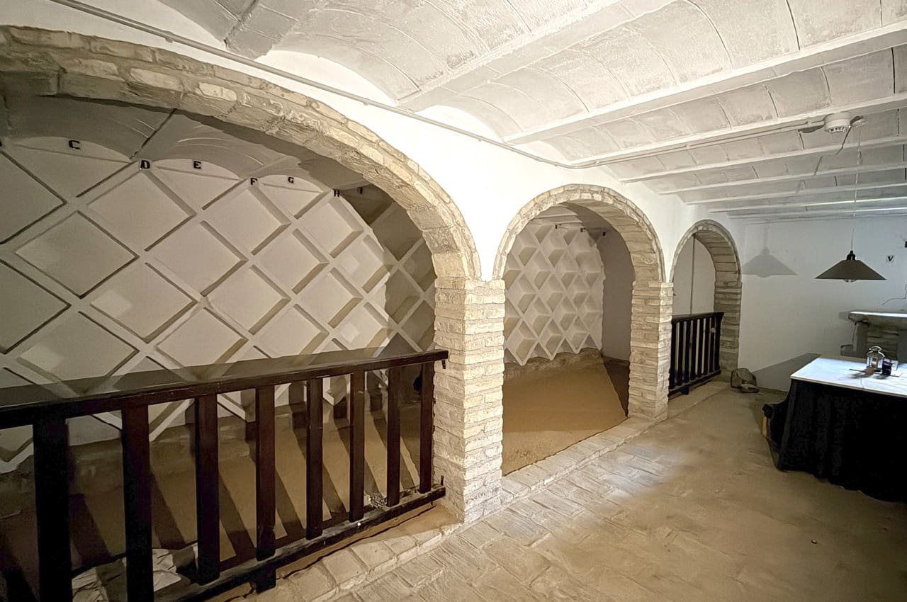 26 Zimmer Hotel zu verkaufen in Zuheros mit Pool Garage - 950.000 € (Ref: 9700169)