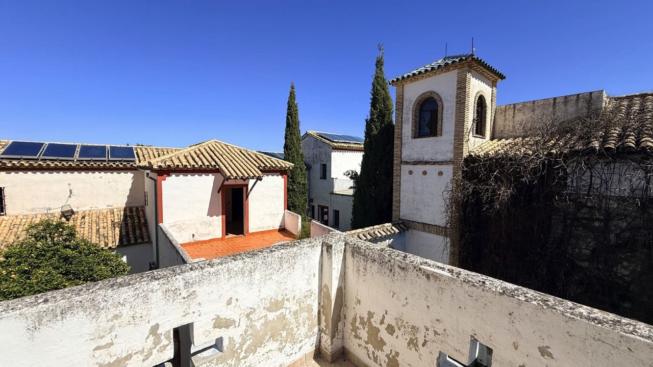 26 Zimmer Hotel zu verkaufen in Zuheros mit Pool Garage - 950.000 € (Ref: 9700169)