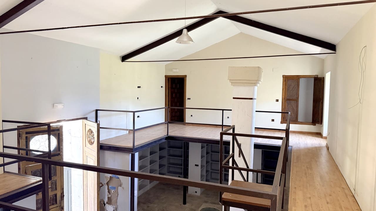 26 Zimmer Hotel zu verkaufen in Zuheros mit Pool Garage - 950.000 € (Ref: 9700169)