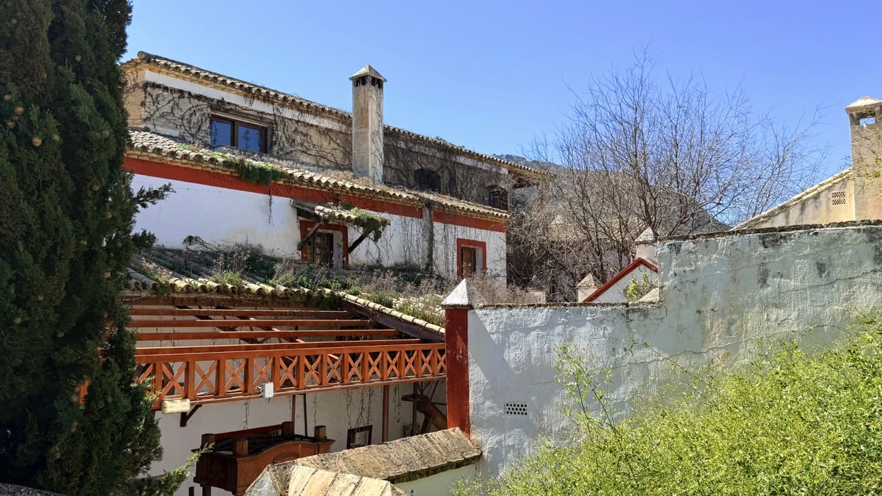 26 Zimmer Hotel zu verkaufen in Zuheros mit Pool Garage - 950.000 € (Ref: 9700169)