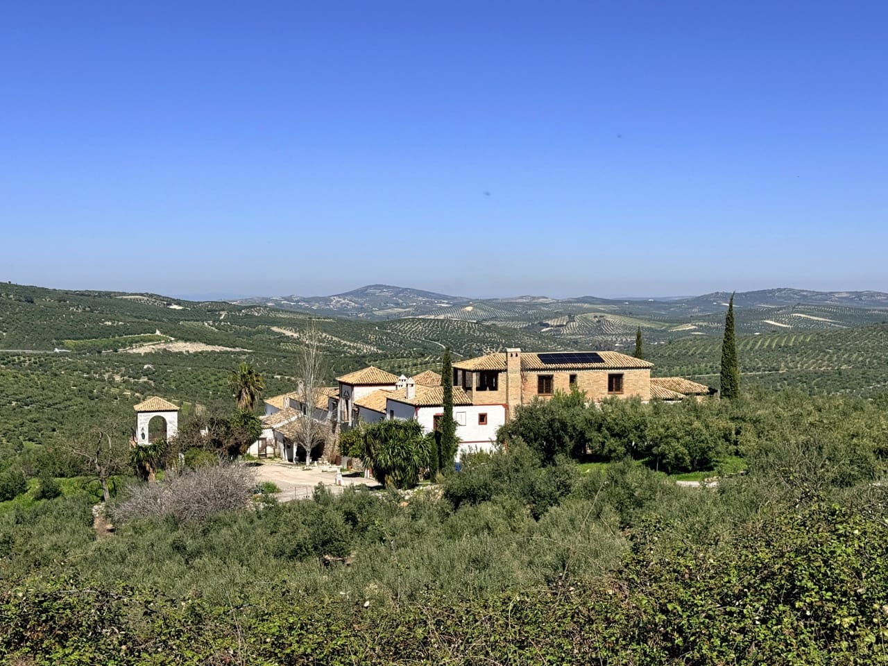 26 Zimmer Hotel zu verkaufen in Zuheros mit Pool Garage - 950.000 € (Ref: 9700169)