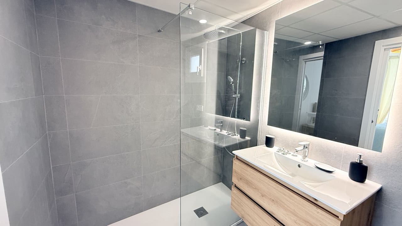 2 slaapkamer Appartement te koop in Almunecar met zwembad garage - € 387.000 (Ref: 9764851)