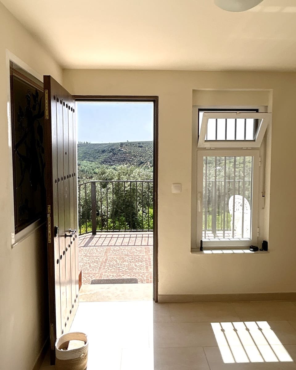 6 bedroom Finca/Country House for sale in Montoro with pool garage - € 325,000 (Ref: 9783475)