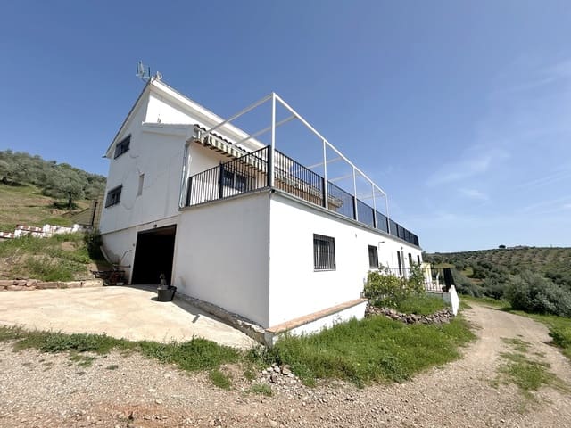 6 bedroom Finca/Country House for sale in Montoro with pool garage - € 325,000 (Ref: 9783475)