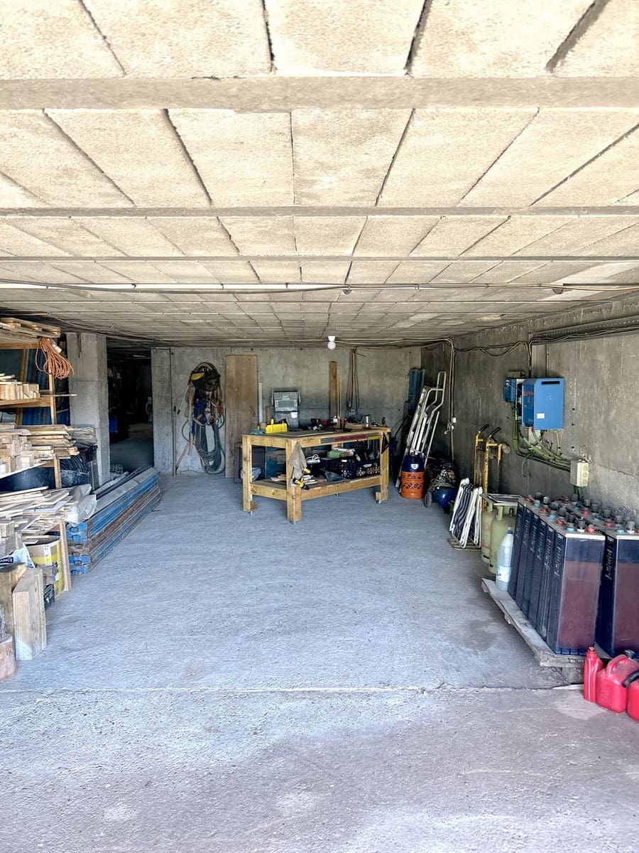 6 bedroom Finca/Country House for sale in Montoro with pool garage - € 325,000 (Ref: 9783475)