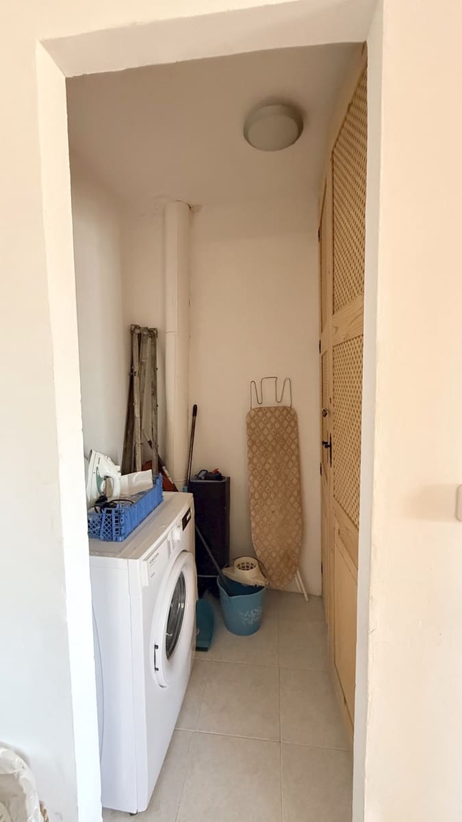 3 bedroom Apartment for sale in Acequias with pool - € 185,000 (Ref: 9805359)