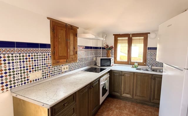 3 bedroom Apartment for sale in Acequias, Lecrín with pool - € 185,000 (Ref: 9805359)