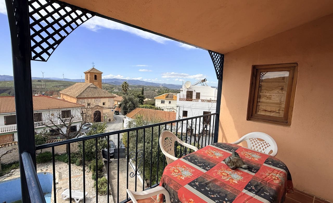 3 bedroom Apartment for sale in Acequias with pool - € 185,000 (Ref: 9805359)