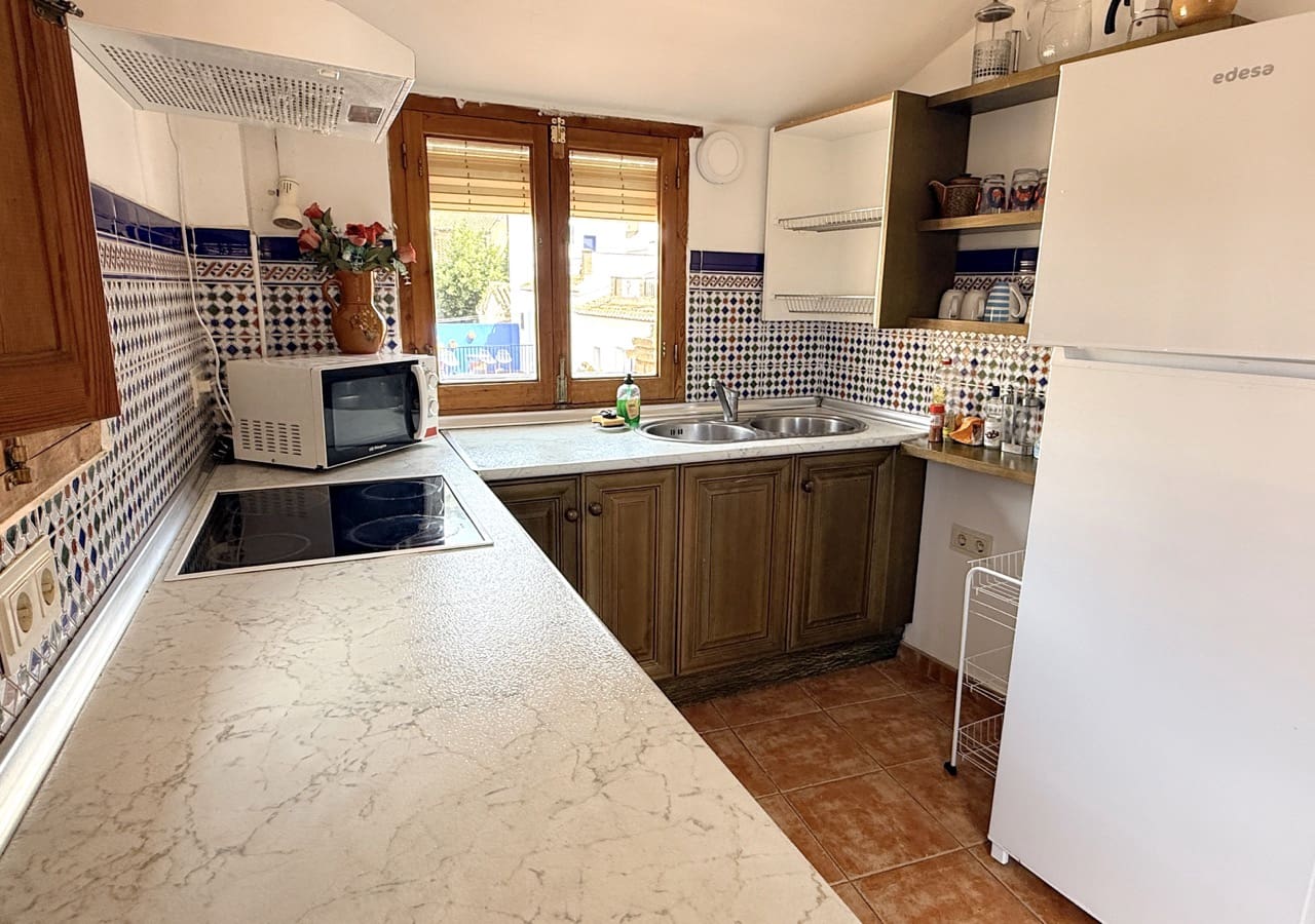 3 bedroom Apartment for sale in Acequias with pool - € 185,000 (Ref: 9805359)