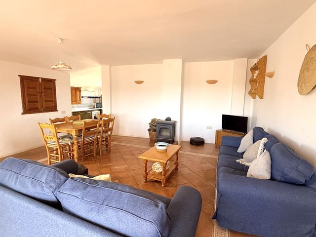 3 bedroom Apartment for sale in Acequias, Lecrín with pool - € 185,000 (Ref: 9805359)