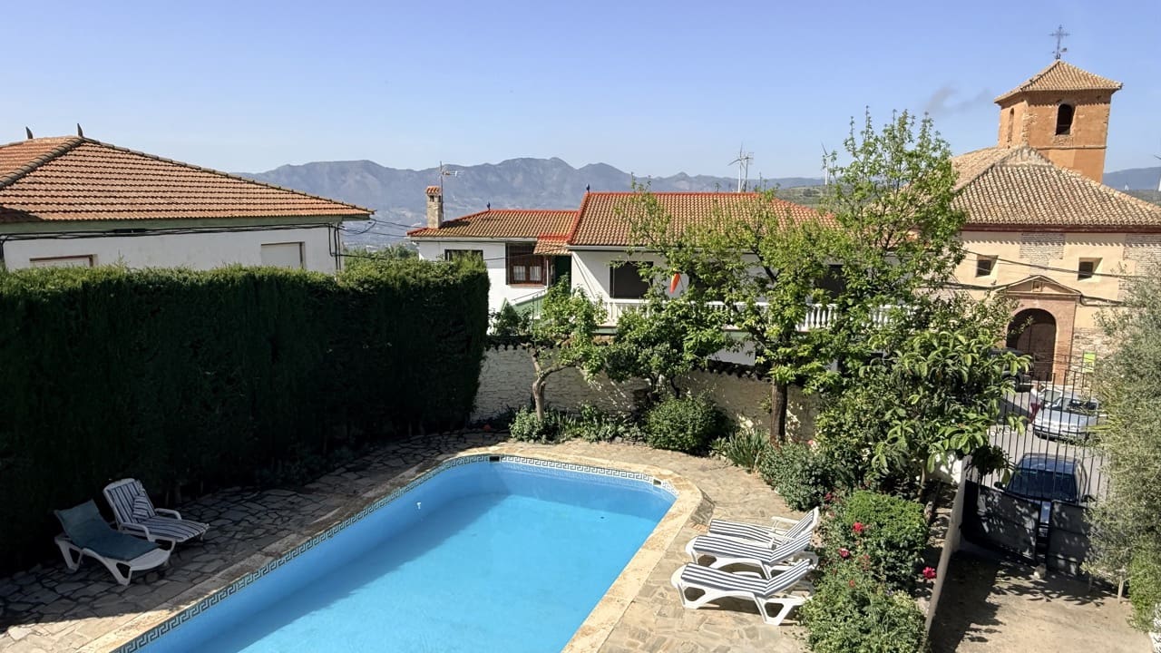 3 bedroom Apartment for sale in Acequias with pool - € 185,000 (Ref: 9805359)