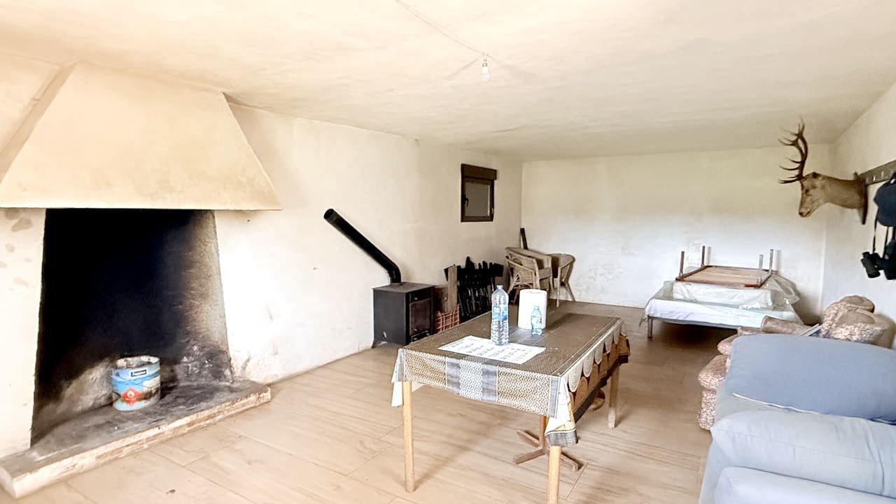 Finca/Country House for sale in Puebla de Don Fadrique - € 1,650,000 (Ref: 9813581)