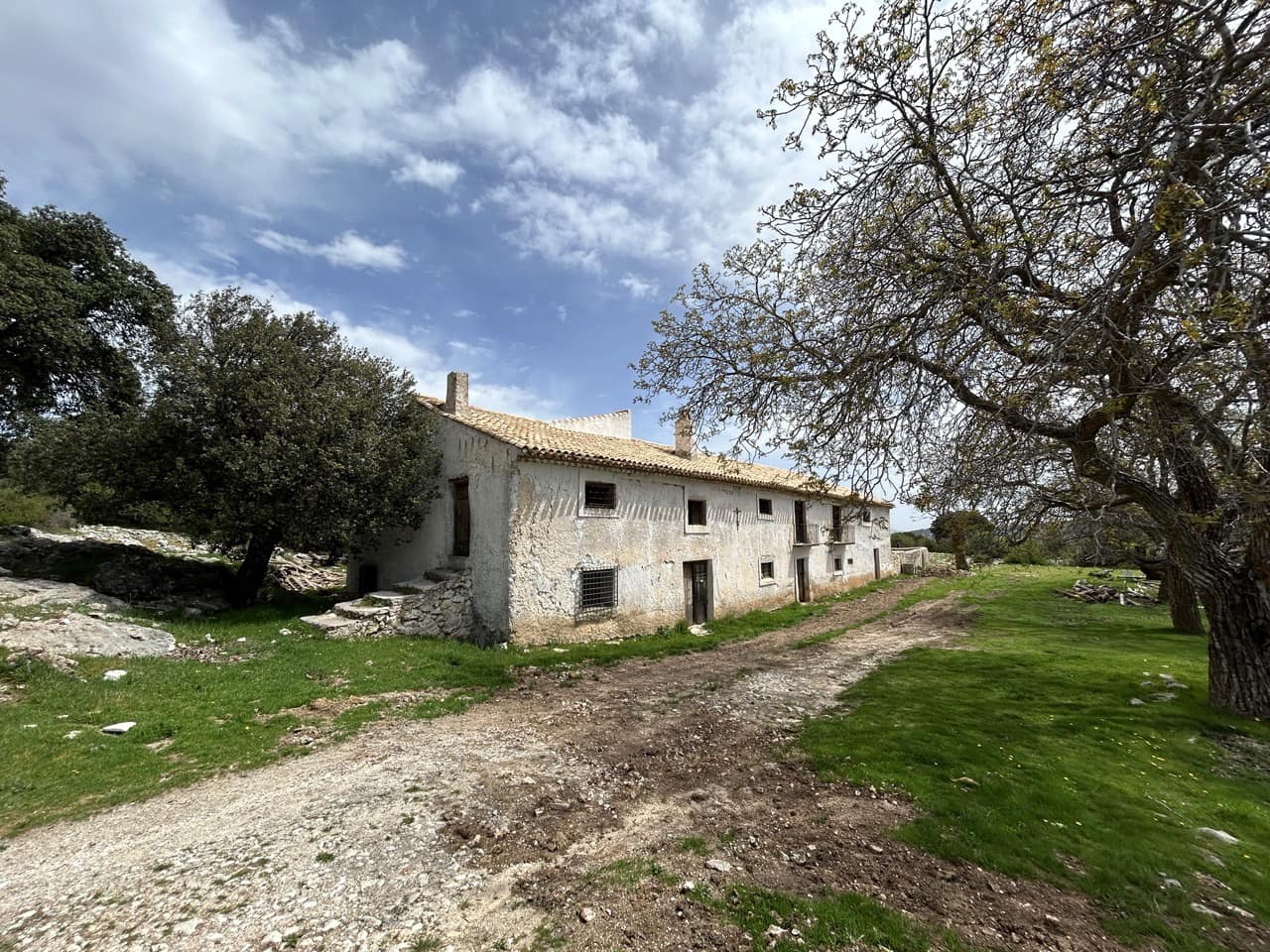 Finca/Country House for sale in Puebla de Don Fadrique - € 1,650,000 (Ref: 9813581)