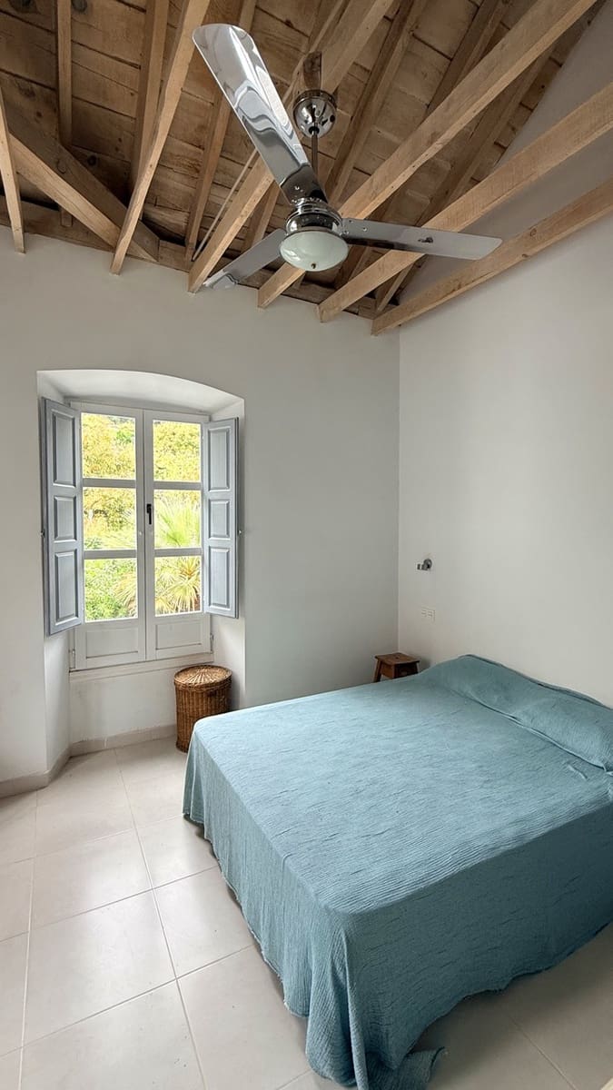19 soverom Gjestgiveri/B&B til salgs i Otivar med svømmebasseng garasje - € 3 495 000 (Ref: 9861160)
