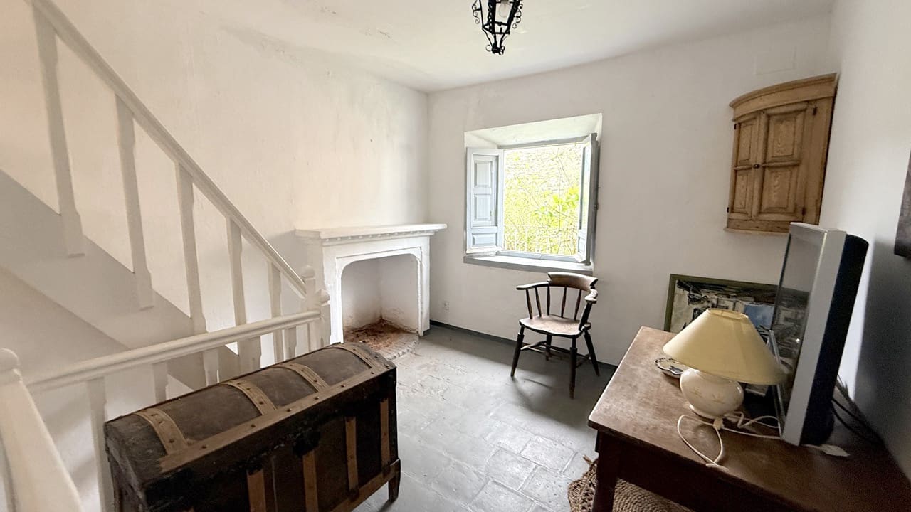 19 soverom Gjestgiveri/B&B til salgs i Otivar med svømmebasseng garasje - € 3 495 000 (Ref: 9861160)