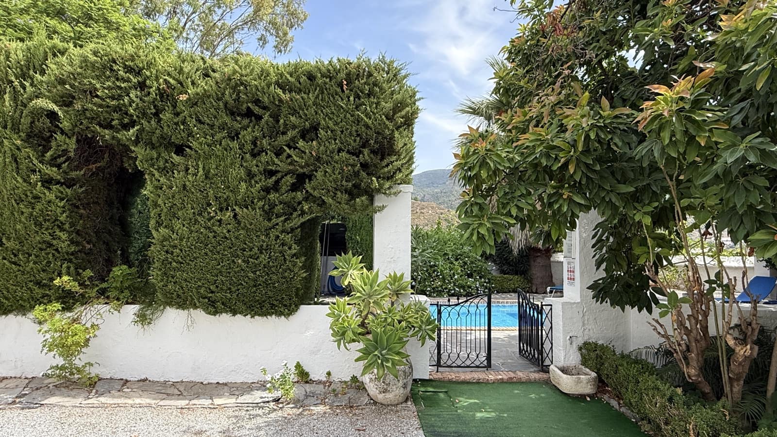 19 Zimmer Pension zu verkaufen in Otivar mit Pool Garage - 3.495.000 € (Ref: 9861160)