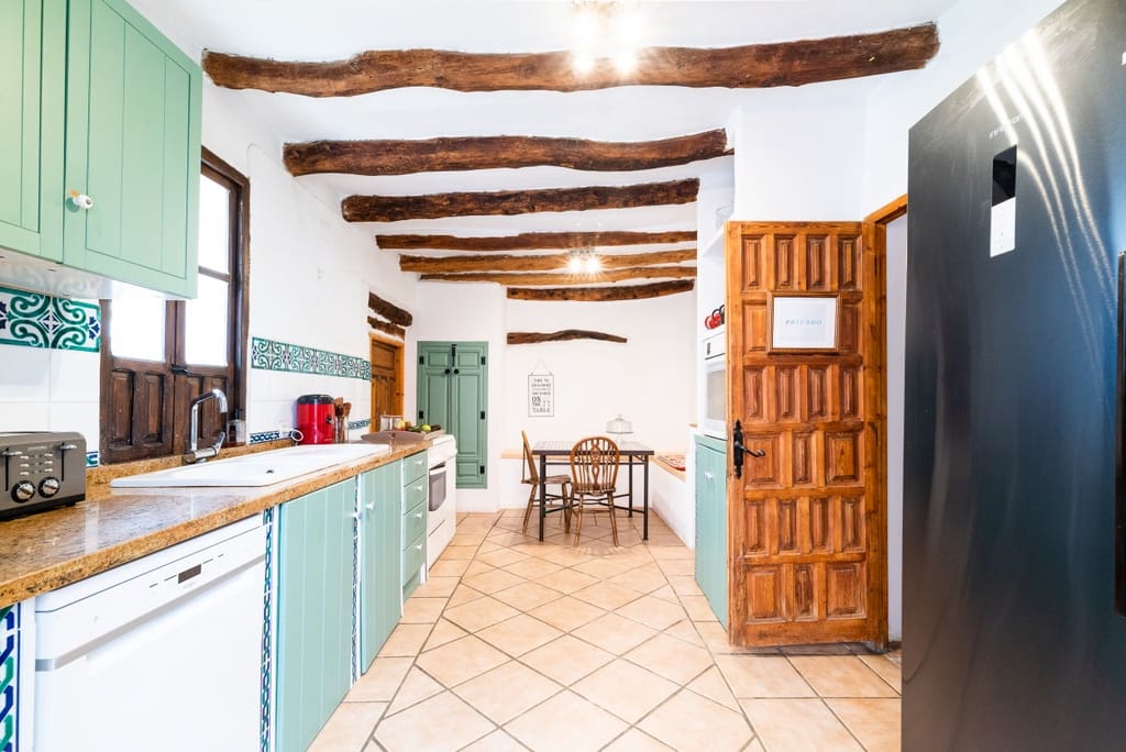 7 quarto Pousada para venda em El Pinar com piscina - 485 000 € (Ref: 9941158)