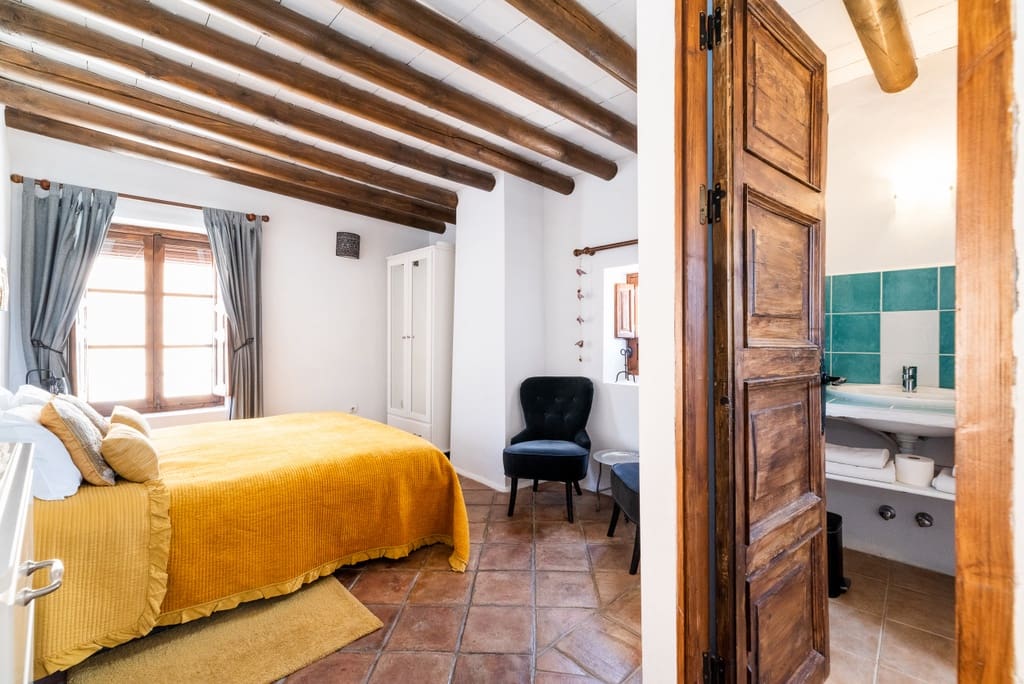 7 quarto Pousada para venda em El Pinar com piscina - 485 000 € (Ref: 9941158)