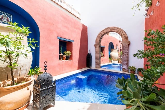 7 quarto Pousada para venda em Pinos del Valle, El Pinar com piscina - 485 000 € (Ref: 9941158)