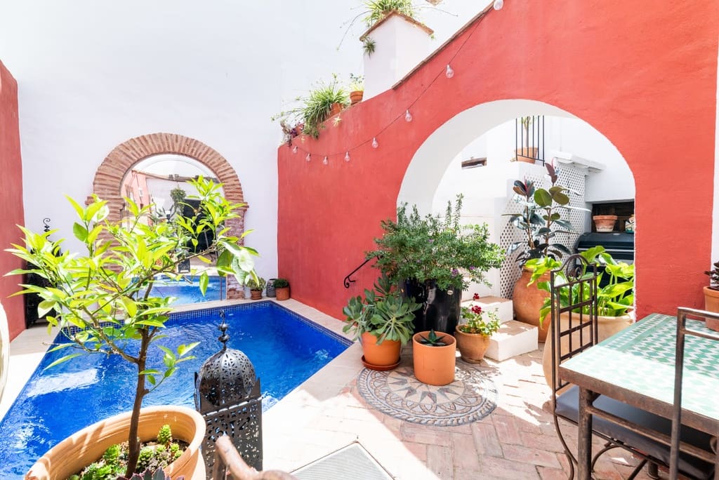 7 quarto Pousada para venda em El Pinar com piscina - 485 000 € (Ref: 9941158)