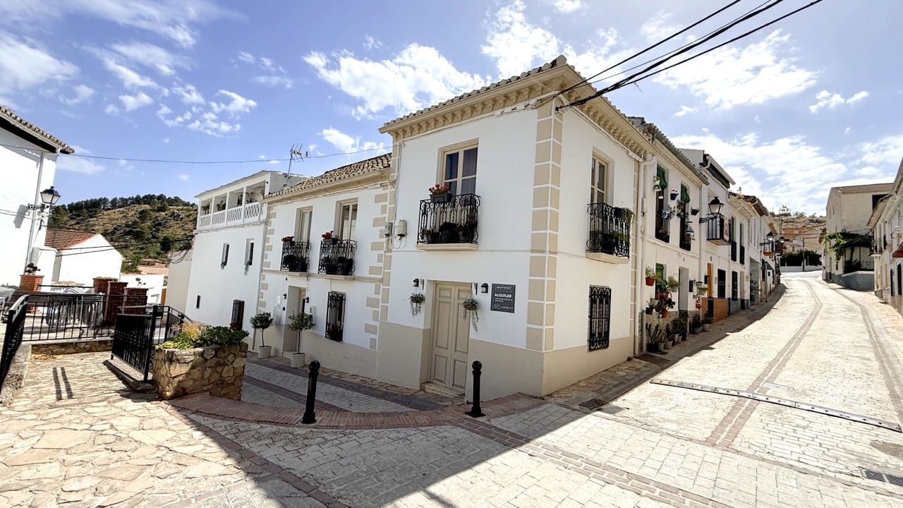 5 bedroom Townhouse for sale in Moclin - € 180,000 (Ref: 9954549)